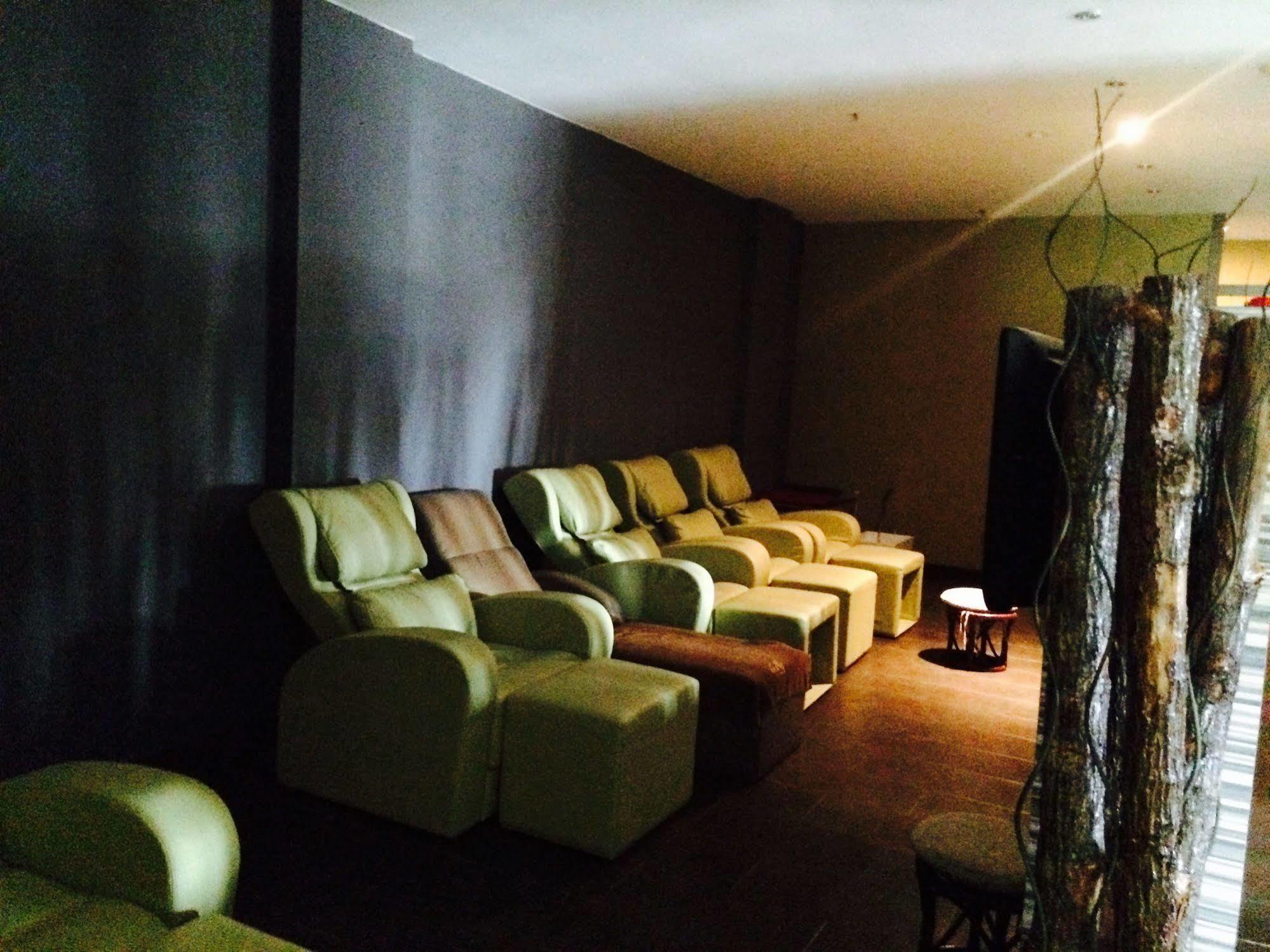 Grand Court Hotel Teluk Intan Eksteriør billede